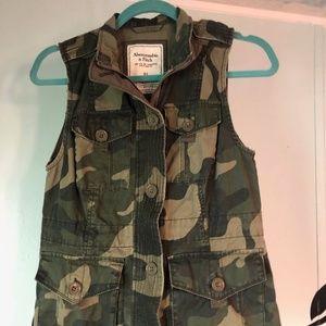 camo vest